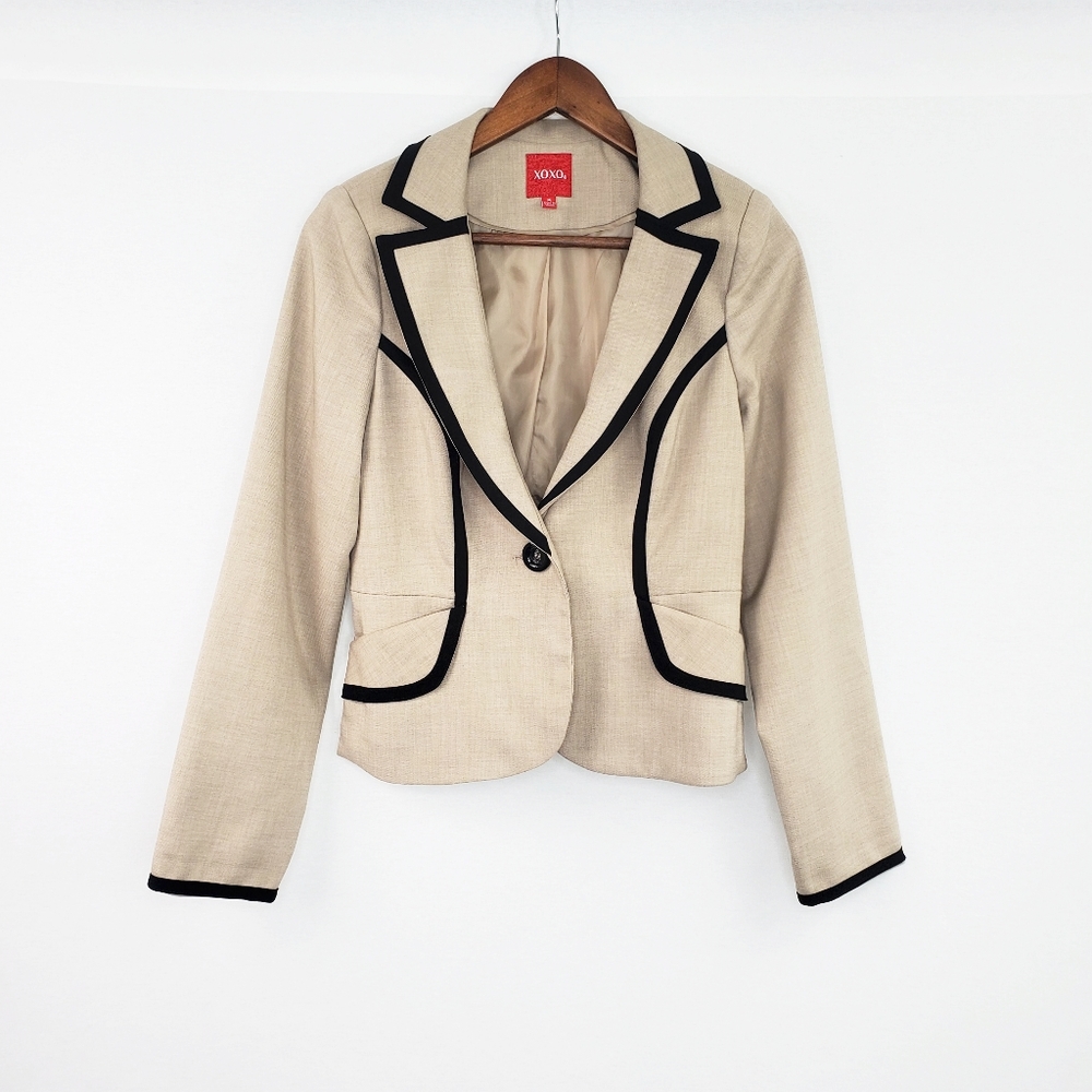 XOXO Tan Women's Three Piece Blazer Suit - Picture 3 of 16